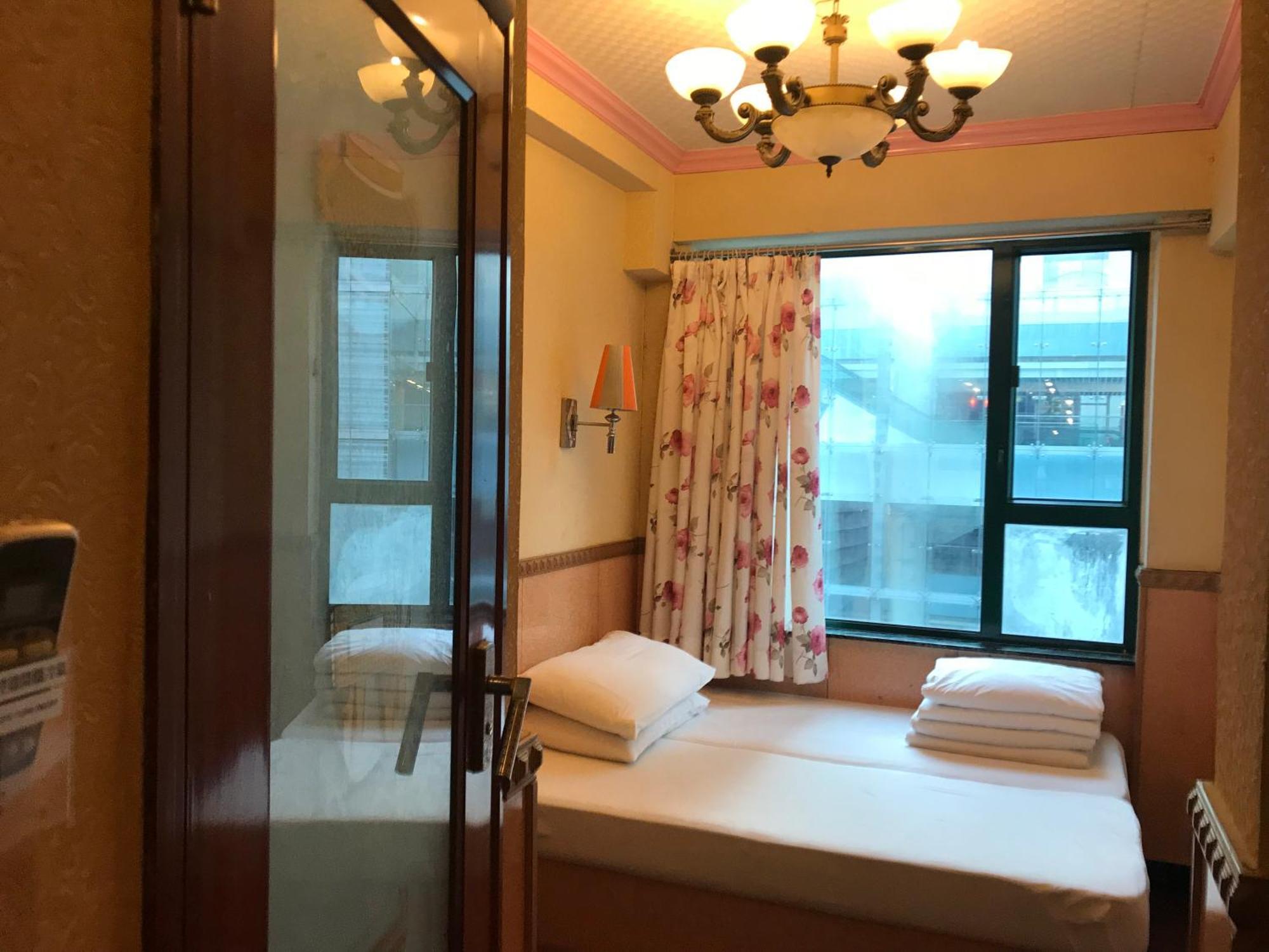 New Garden Hostel Hong Kong Exterior photo