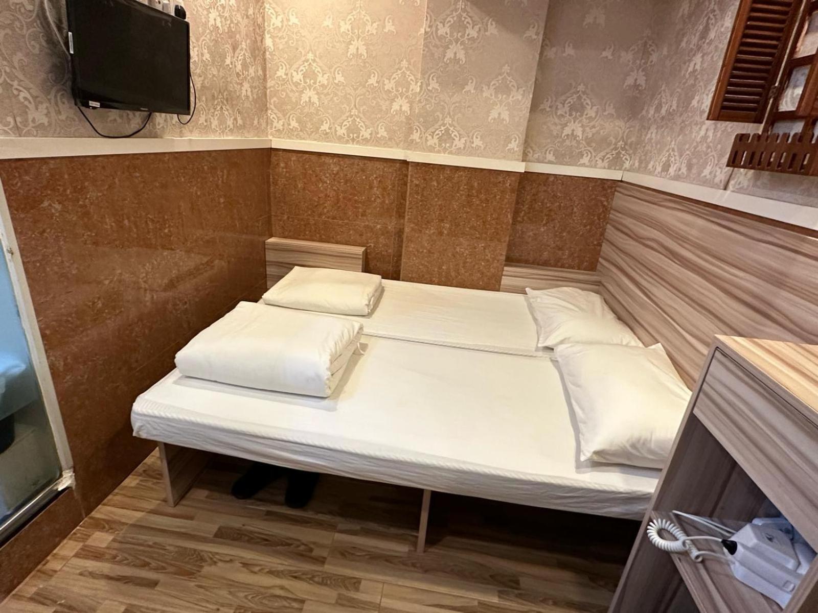 New Garden Hostel Hong Kong Exterior photo