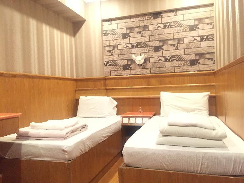 New Garden Hostel Hong Kong Exterior photo